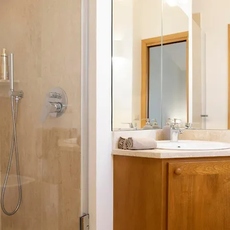 Casa Le Rocce Apartment *